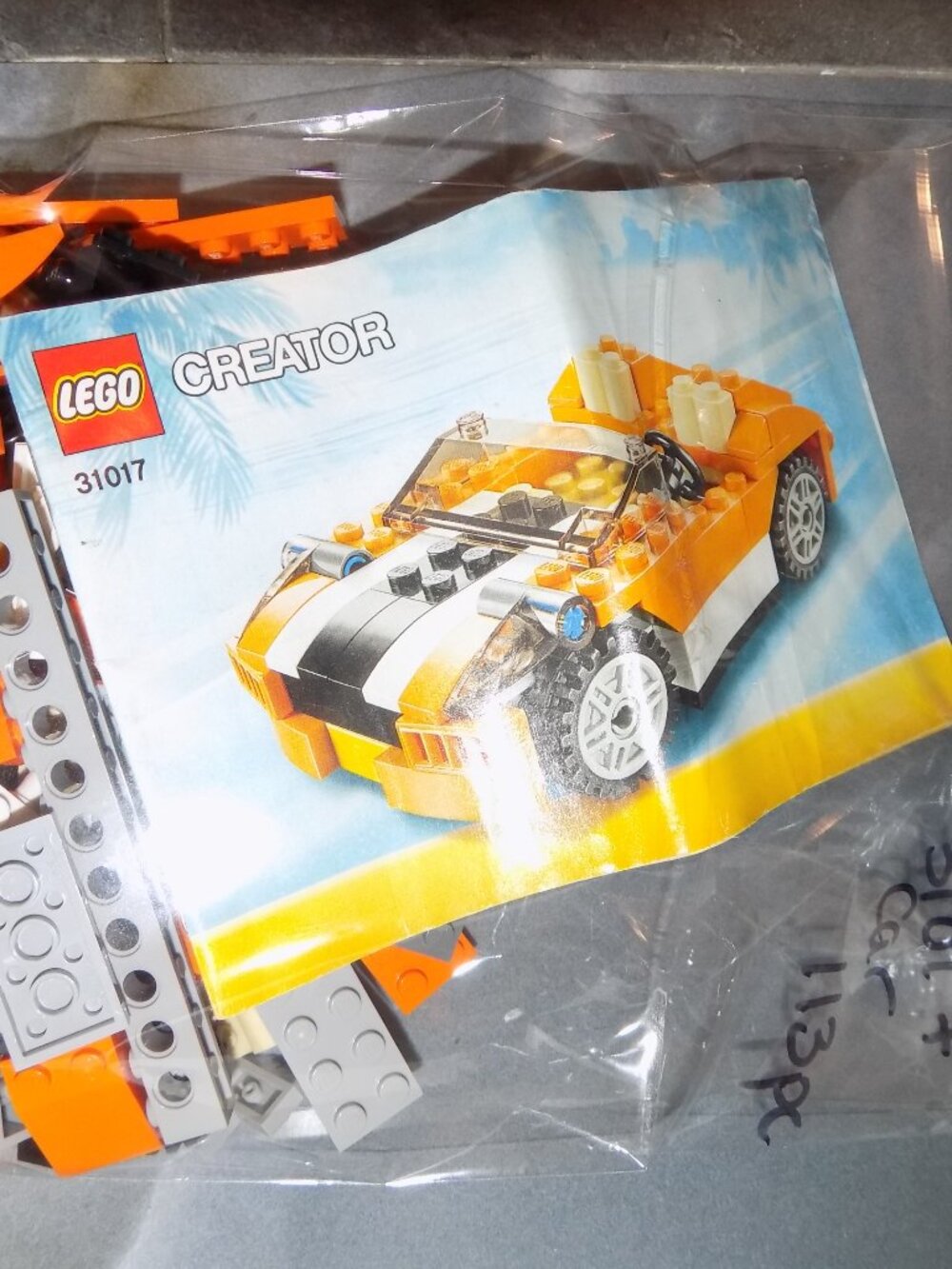 LEGO Creator Sunset Speeder 31017 - Picture 2 of 3